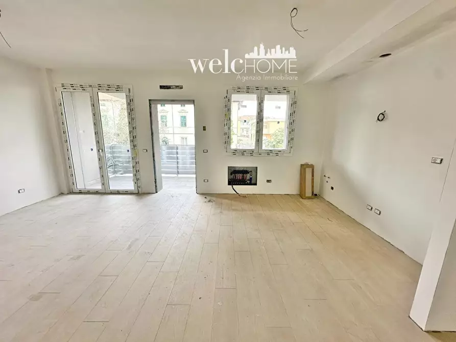 Immagine 25 di Appartamento in vendita  a Campi Bisenzio