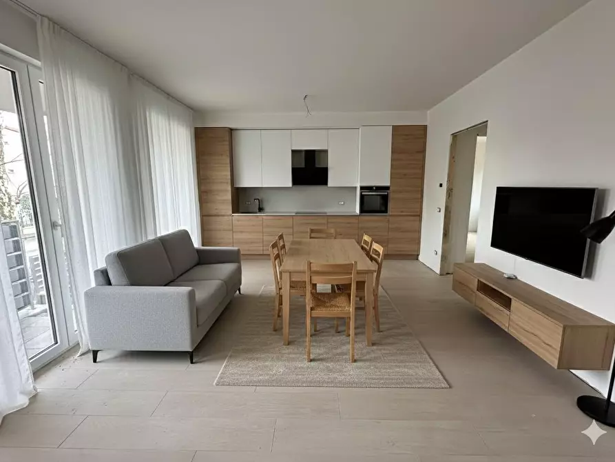 Immagine 21 di Appartamento in vendita  a Campi Bisenzio