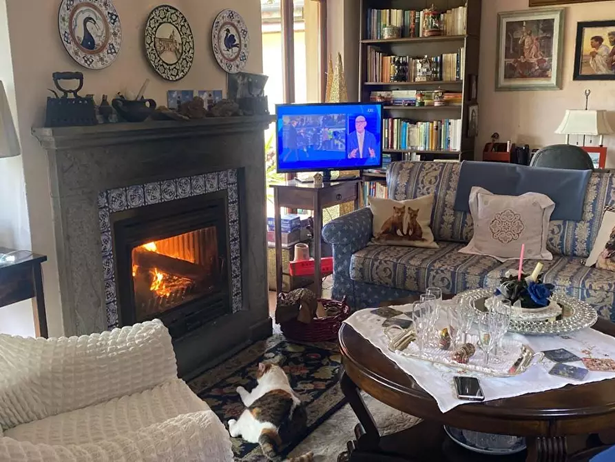 Immagine 12 di Casa colonica in vendita  a Collesalvetti