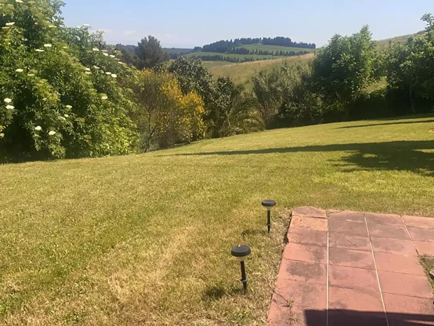 Immagine 3 di Casa colonica in vendita  a Collesalvetti