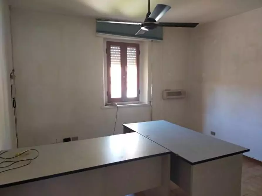 Immagine 9 di Villa in vendita  a Viareggio