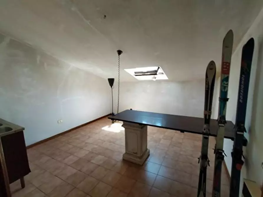 Immagine 7 di Villa in vendita  a Viareggio