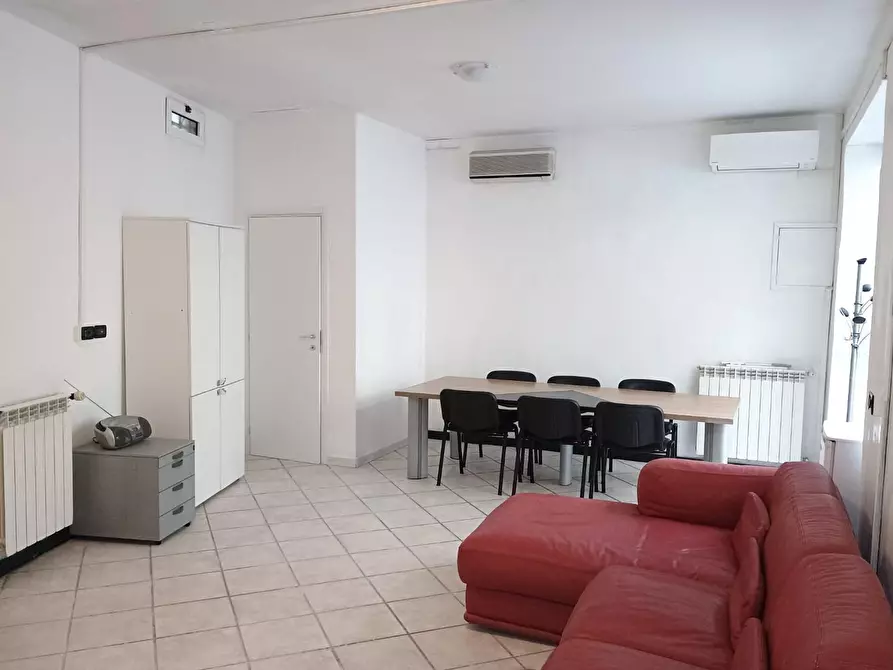 Immagine 2 di Terratetto in vendita  a Livorno