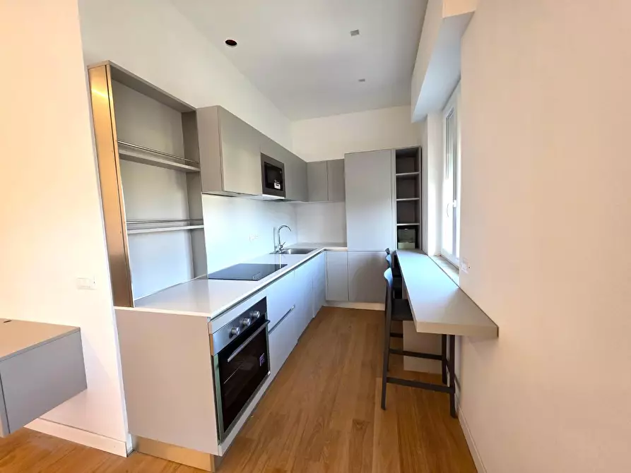 Immagine 5 di Appartamento in vendita  a Massa