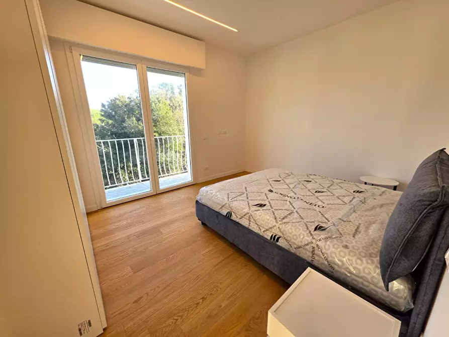 Immagine 8 di Appartamento in vendita  a Massa