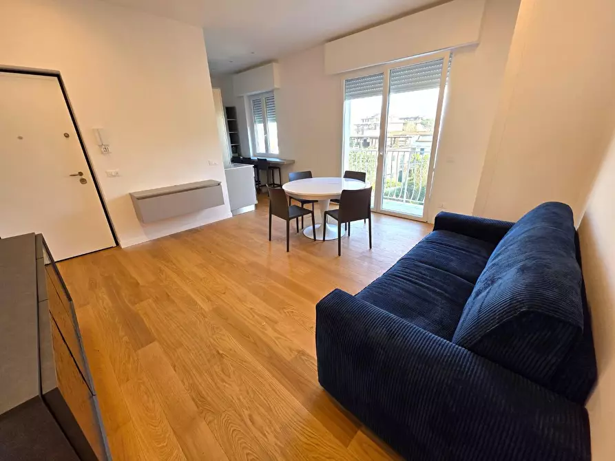 Immagine 4 di Appartamento in vendita  a Massa