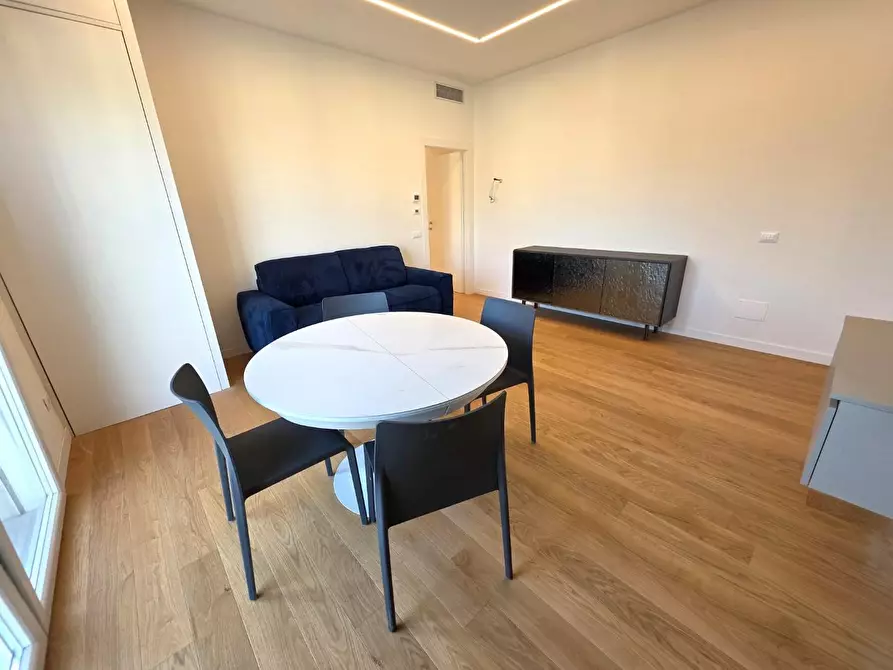 Immagine 16 di Appartamento in vendita  a Massa