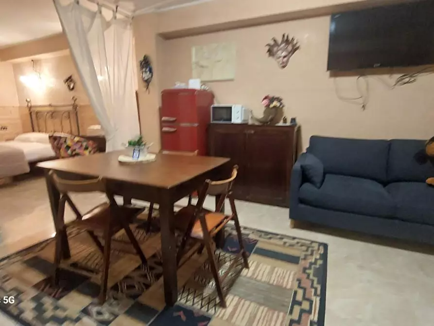 Immagine 6 di Appartamento in affitto  a Livorno