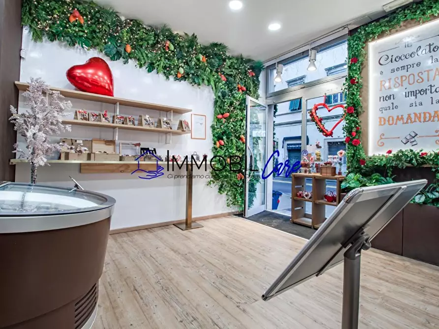 Immagine 4 di Locale commerciale in affitto  a Livorno