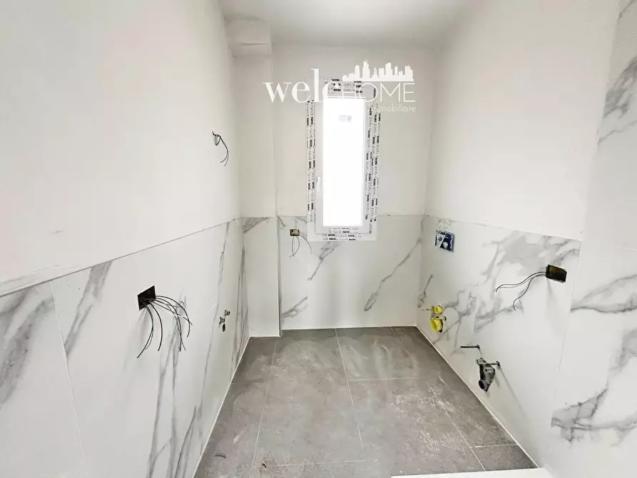 Immagine 12 di Appartamento in vendita  a Campi Bisenzio