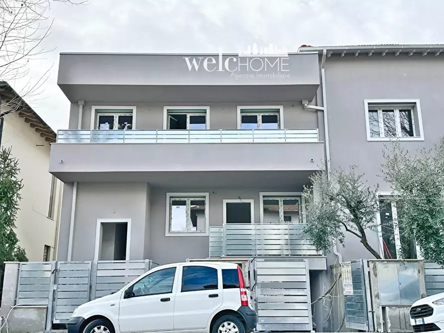 Immagine 17 di Appartamento in vendita  a Campi Bisenzio