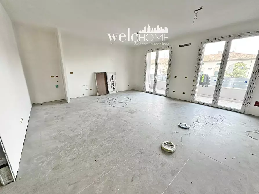 Immagine 19 di Appartamento in vendita  a Campi Bisenzio