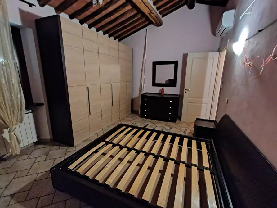 Immagine 16 di Appartamento in vendita  a Carrara