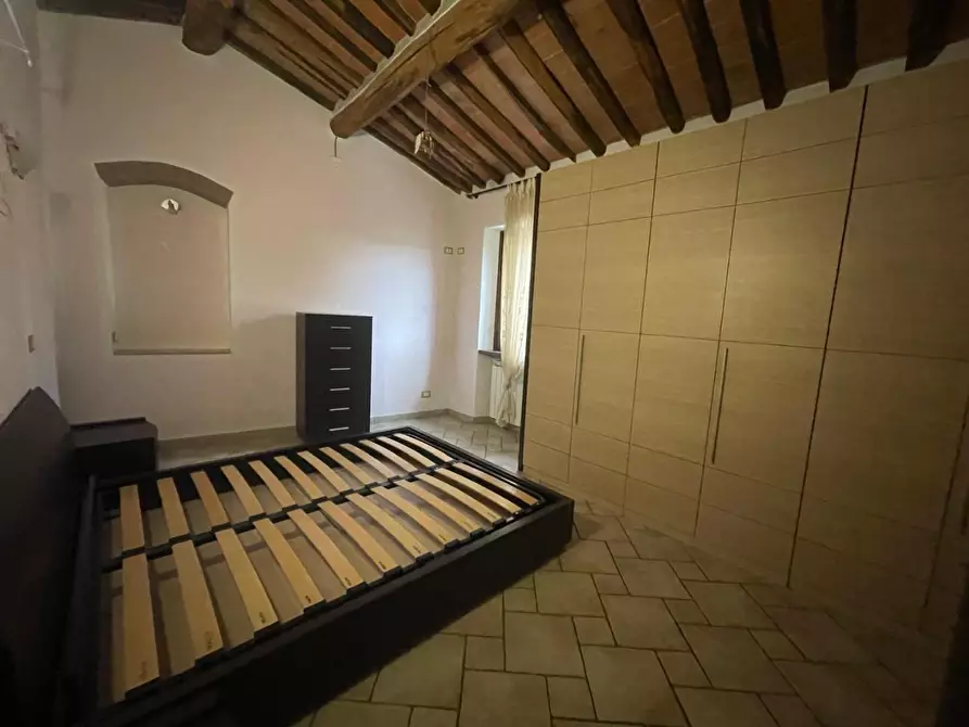 Immagine 15 di Appartamento in vendita  a Carrara