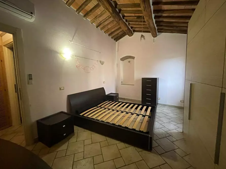 Immagine 13 di Appartamento in vendita  a Carrara