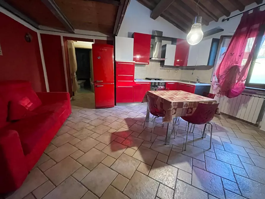 Immagine 5 di Appartamento in vendita  a Carrara