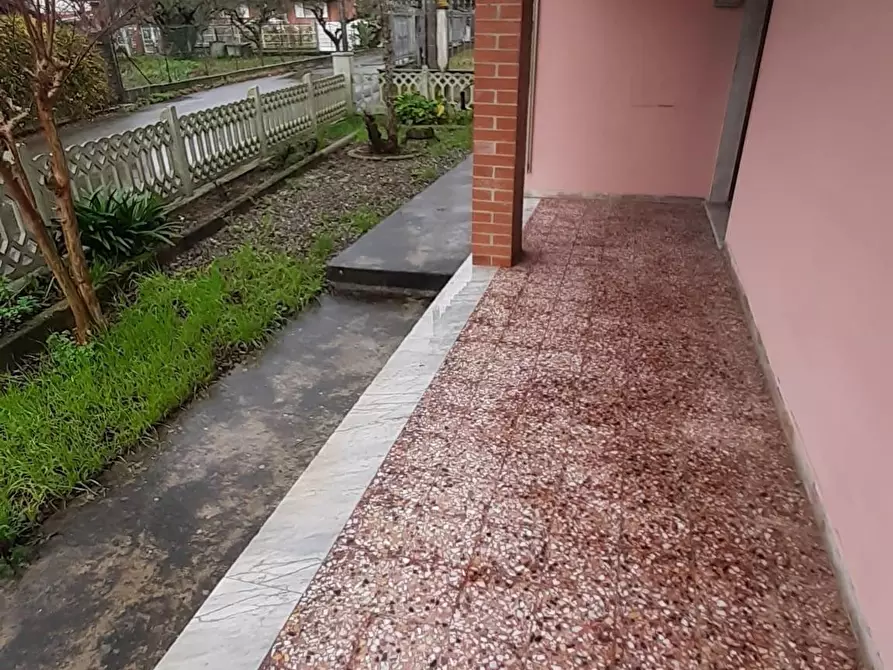 Immagine 11 di Casa bifamiliare in vendita  a Ortonovo