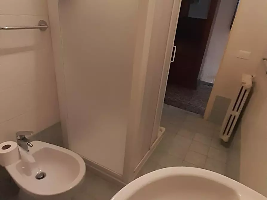 Immagine 8 di Casa bifamiliare in vendita  a Ortonovo