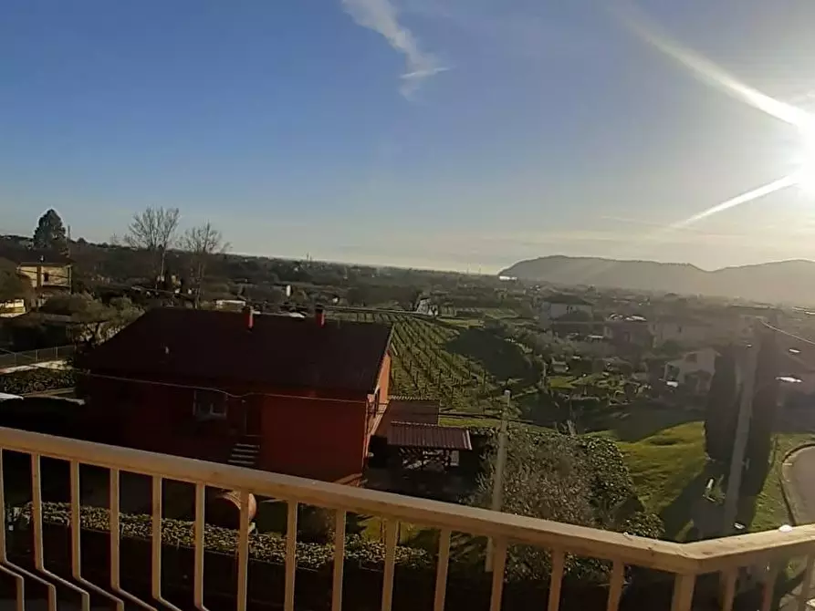 Immagine 10 di Casa bifamiliare in vendita  a Castelnuovo Magra