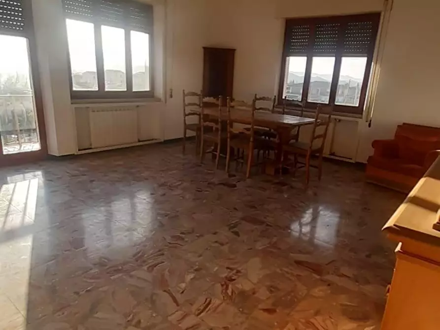 Immagine 2 di Casa bifamiliare in vendita  a Castelnuovo Magra
