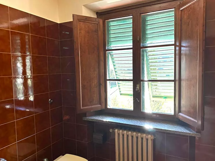 Immagine 40 di Villa in vendita  a Lucca