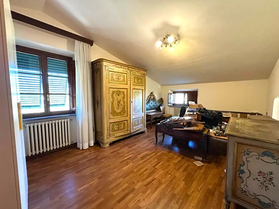 Immagine 34 di Villa in vendita  a Lucca