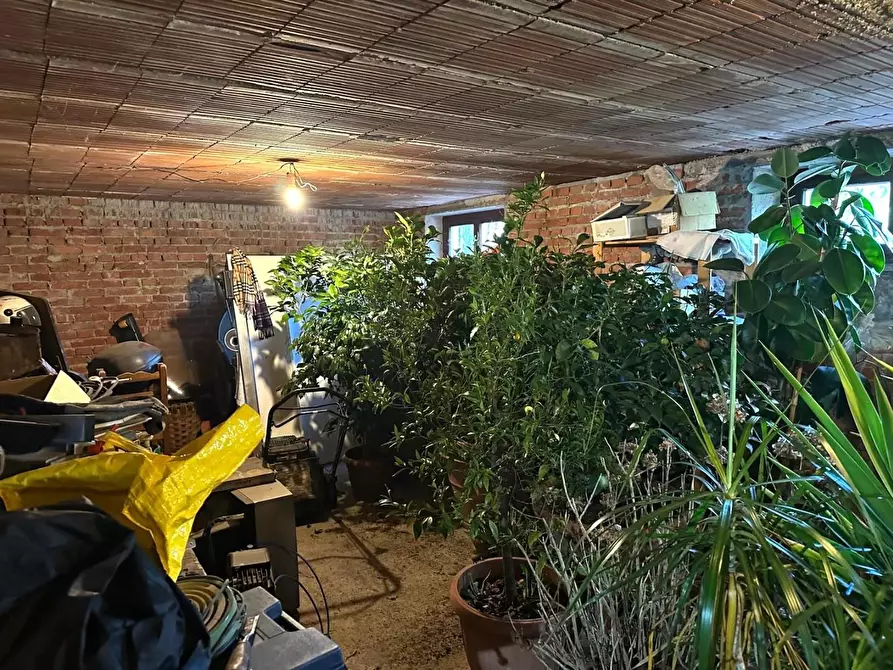 Immagine 41 di Villa in vendita  a Lucca