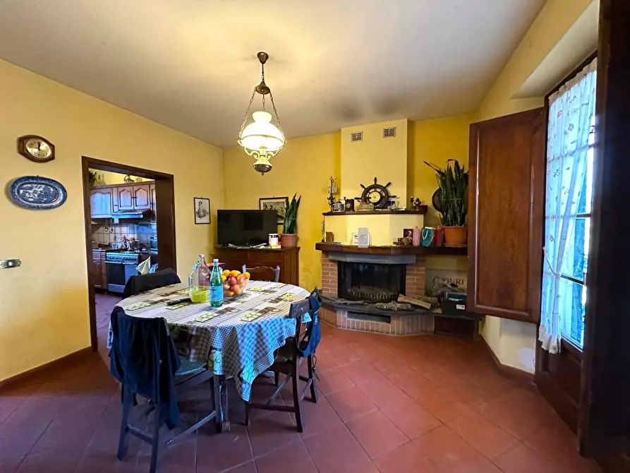 Immagine 20 di Villa in vendita  a Lucca