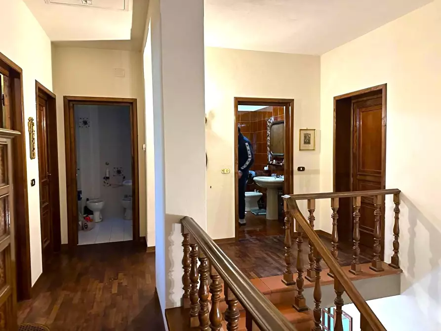 Immagine 25 di Villa in vendita  a Lucca