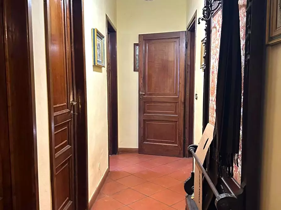 Immagine 22 di Villa in vendita  a Lucca