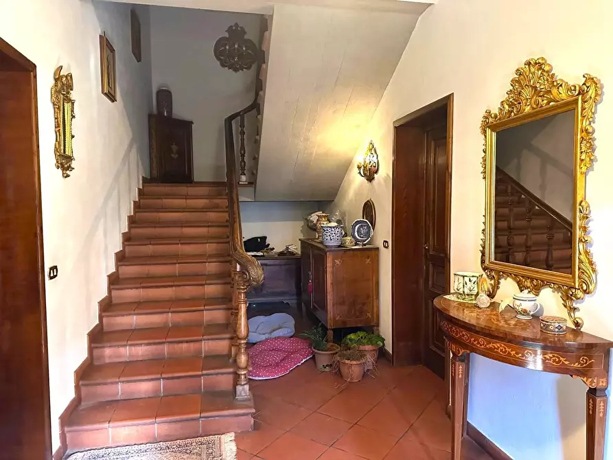 Immagine 13 di Villa in vendita  a Lucca