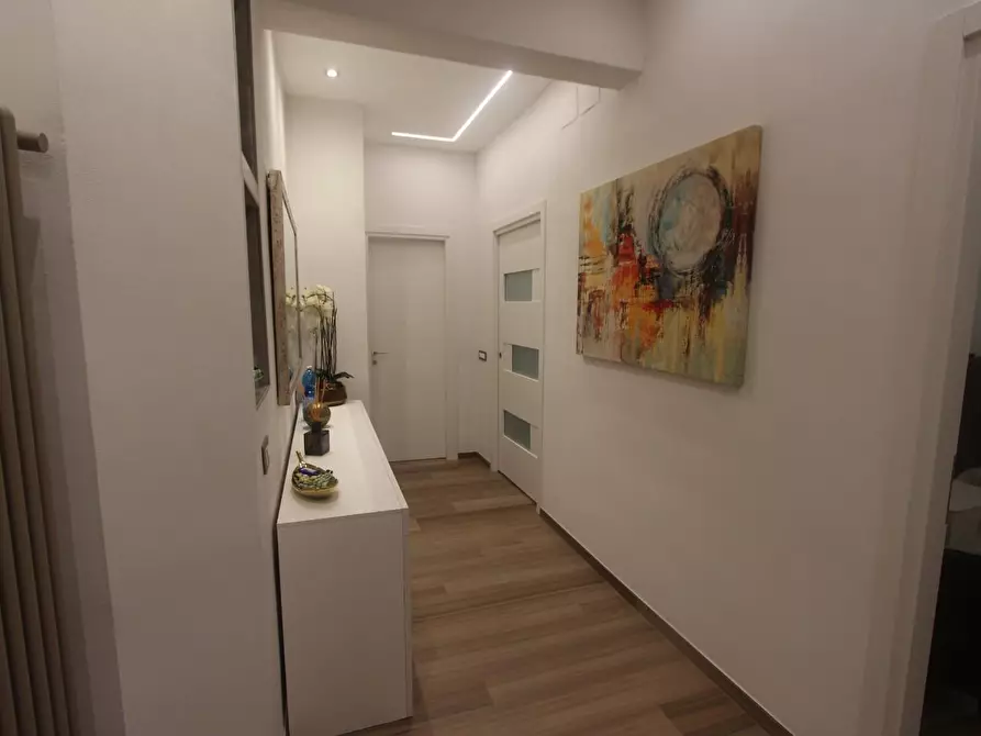 Immagine 5 di Appartamento in vendita  a La Spezia