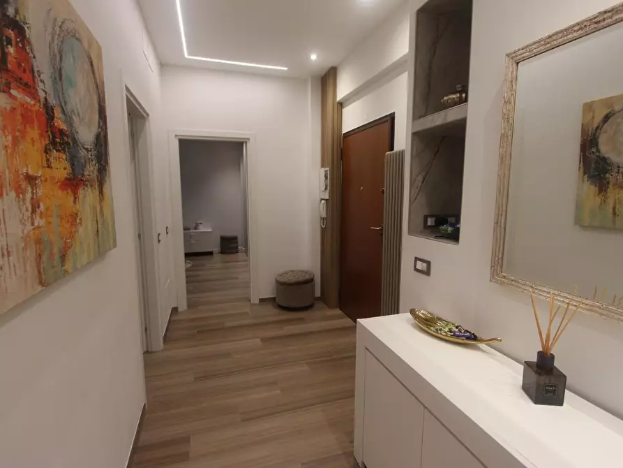 Immagine 2 di Appartamento in vendita  a La Spezia