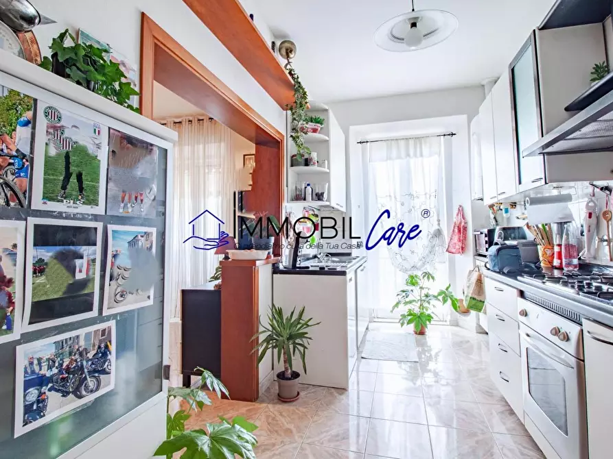 Immagine 7 di Appartamento in vendita  a Livorno