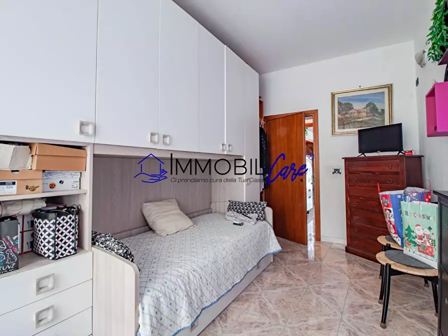 Immagine 12 di Appartamento in vendita  a Livorno