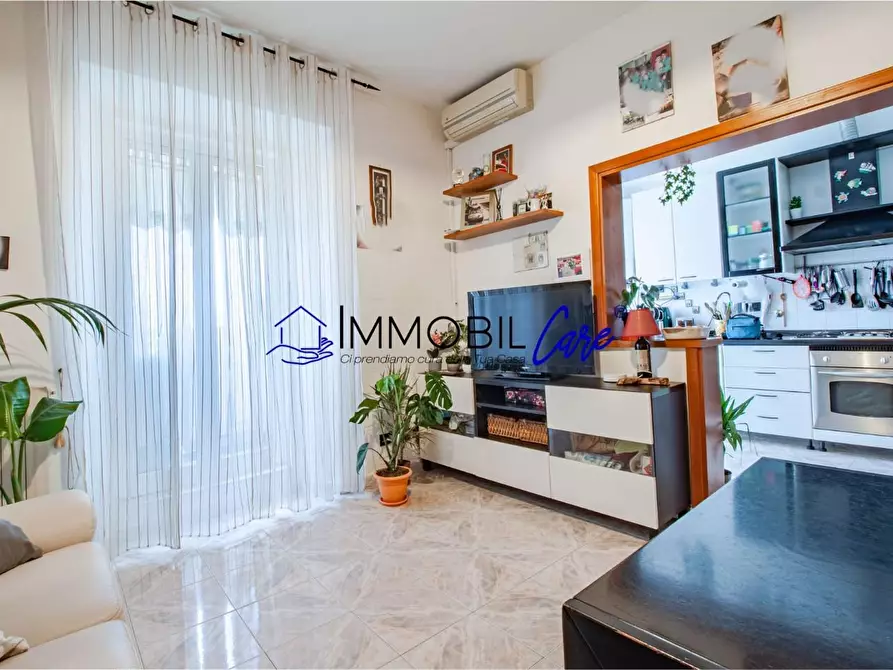 Immagine 1 di Appartamento in vendita  a Livorno