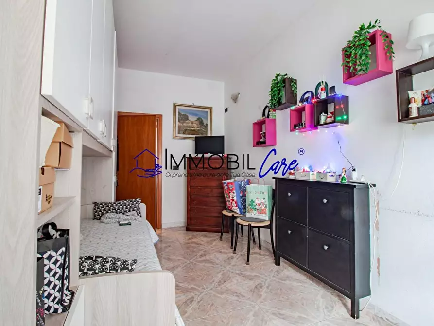 Immagine 11 di Appartamento in vendita  a Livorno