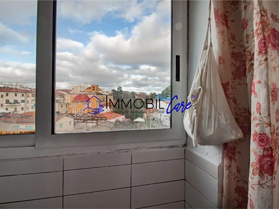 Immagine 17 di Appartamento in vendita  a Livorno