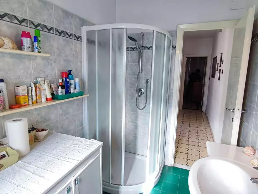 Immagine 21 di Casa semindipendente in vendita  a Viareggio