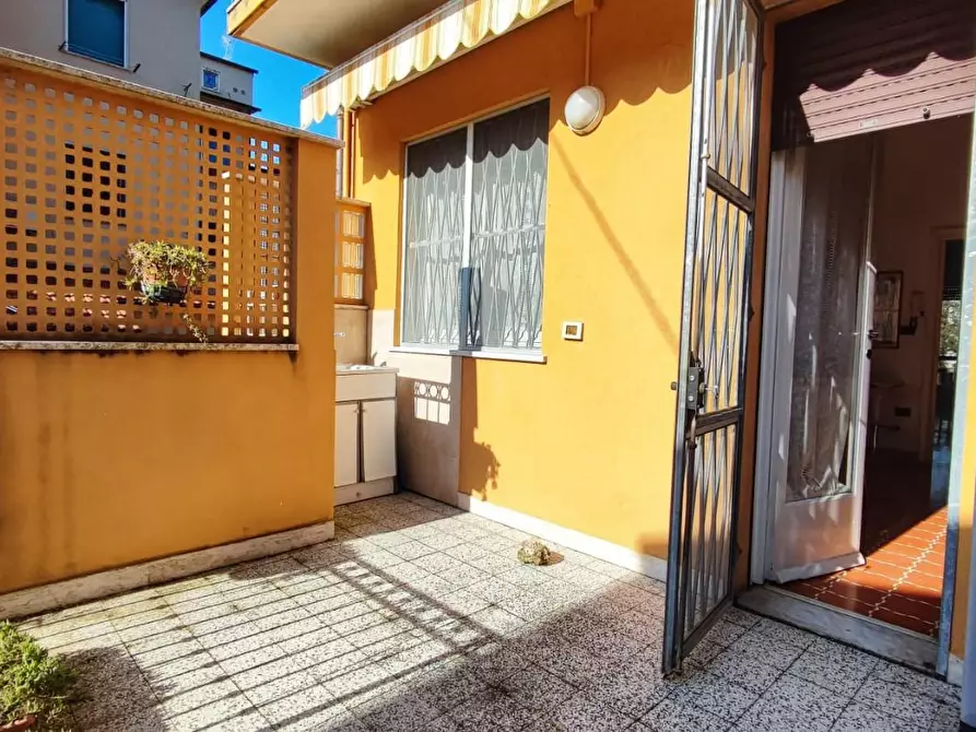 Immagine 11 di Casa semindipendente in vendita  a Viareggio