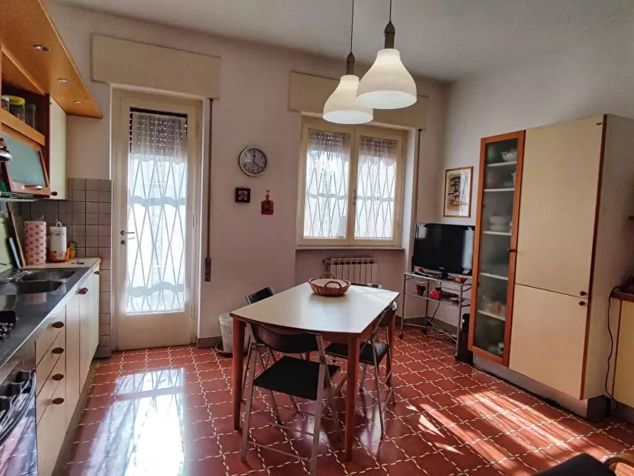 Immagine 10 di Casa semindipendente in vendita  a Viareggio