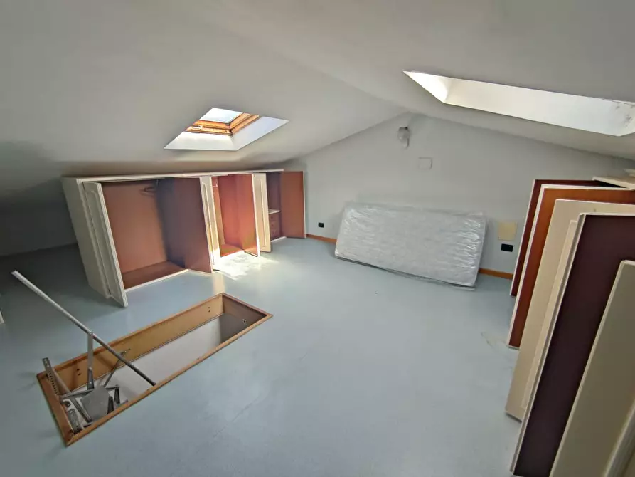 Immagine 25 di Casa semindipendente in vendita  a Viareggio