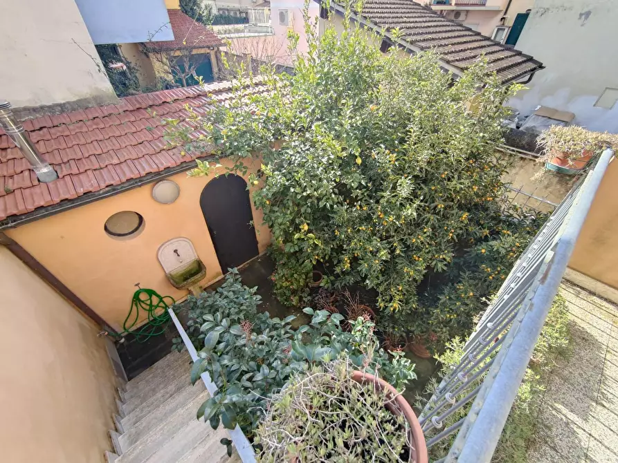 Immagine 27 di Casa semindipendente in vendita  a Viareggio