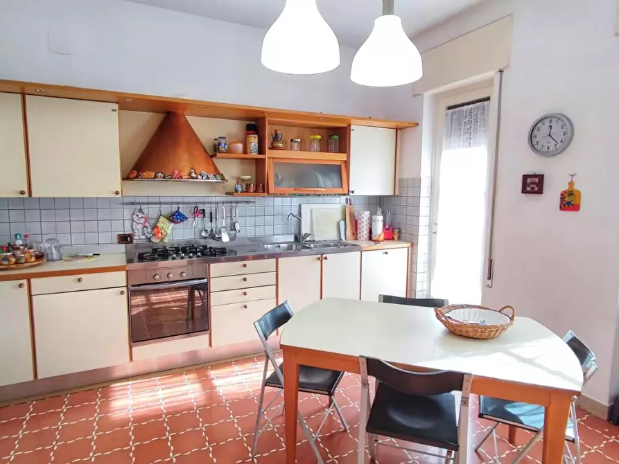 Immagine 8 di Casa semindipendente in vendita  a Viareggio