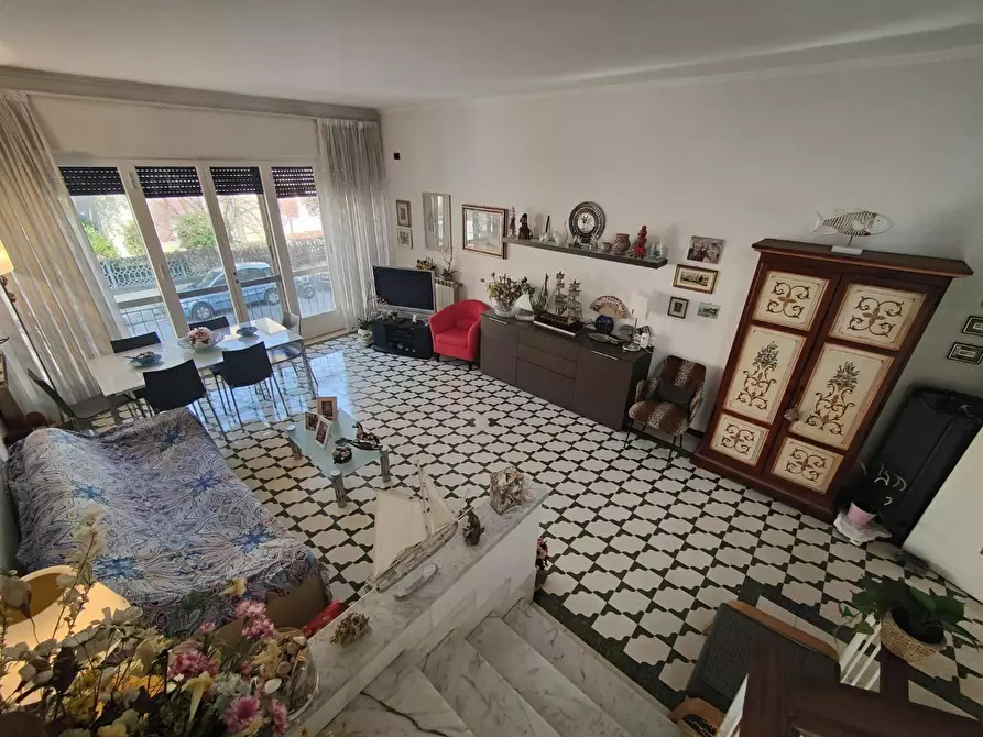 Immagine 6 di Casa semindipendente in vendita  a Viareggio