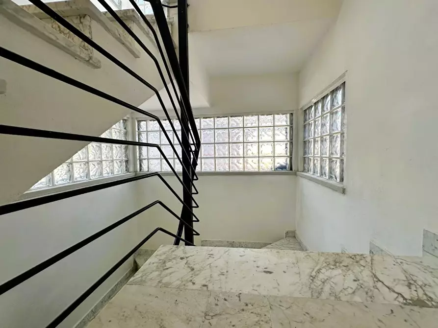 Immagine 36 di Villa in vendita  a Rosignano Marittimo