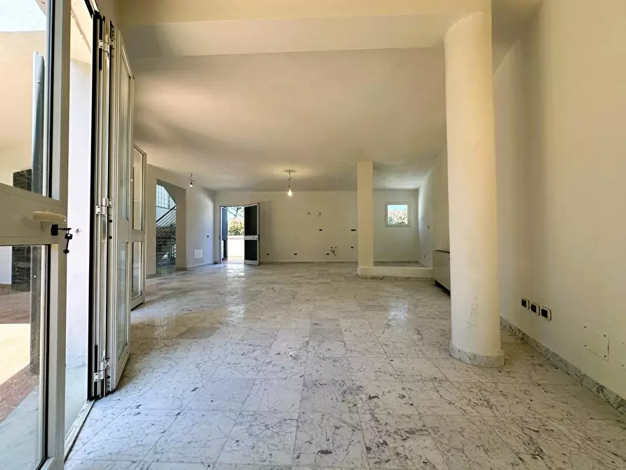 Immagine 12 di Villa in vendita  a Rosignano Marittimo