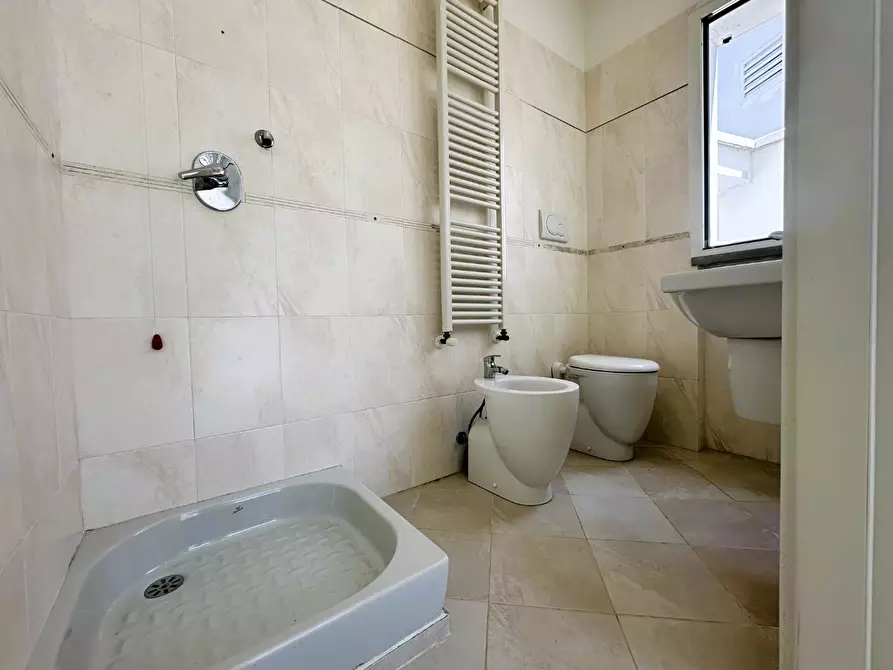 Immagine 27 di Villa in vendita  a Rosignano Marittimo