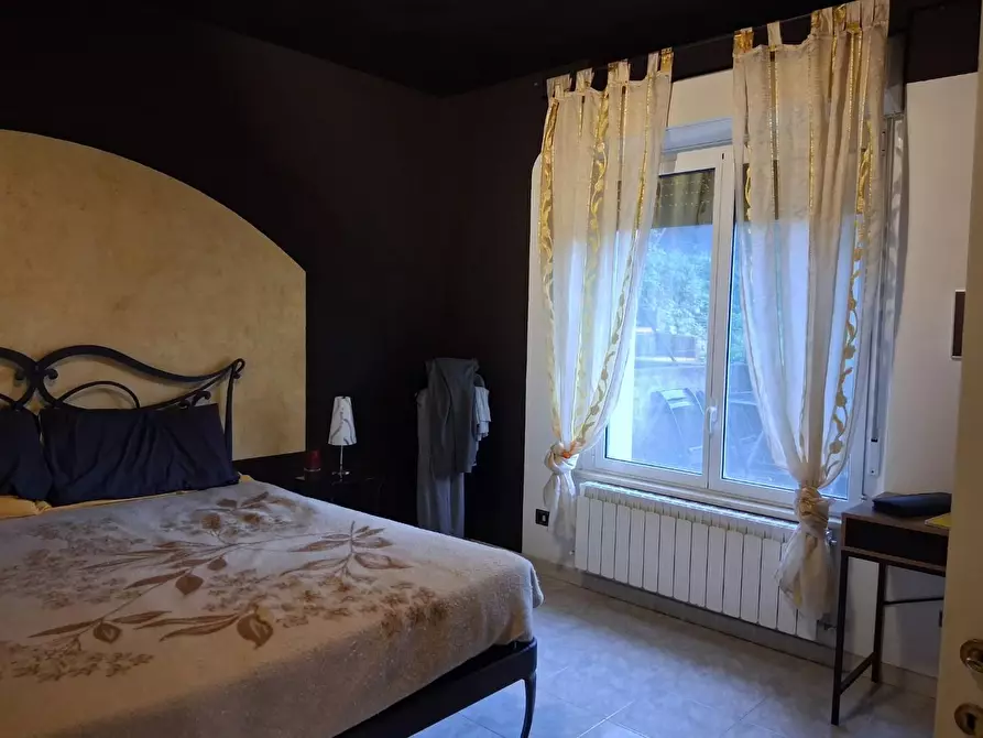 Immagine 10 di Casa trifamiliare in vendita  a Arcola