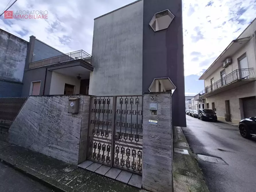 Immagine 4 di Casa indipendente in vendita  a Salice Salentino